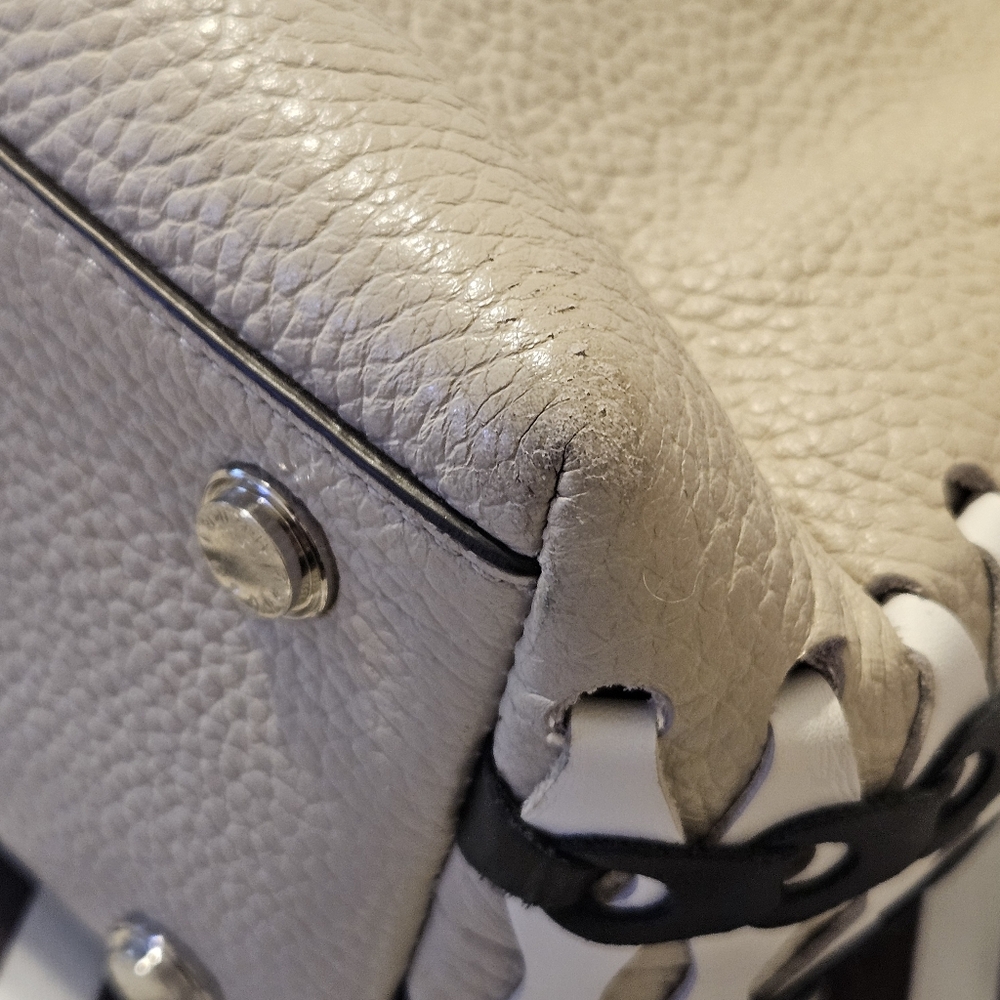 Henri Bendel Noho Laced Gusset Convertible Hobo Bag Leather GUC - Picture 15 of 16